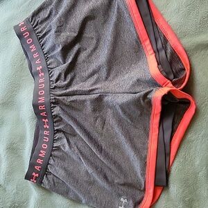 Under Armour Heatgear Shorts, Gray, Sz. Small